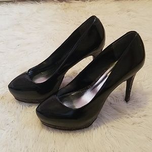 Simply Vera Wang Pumps